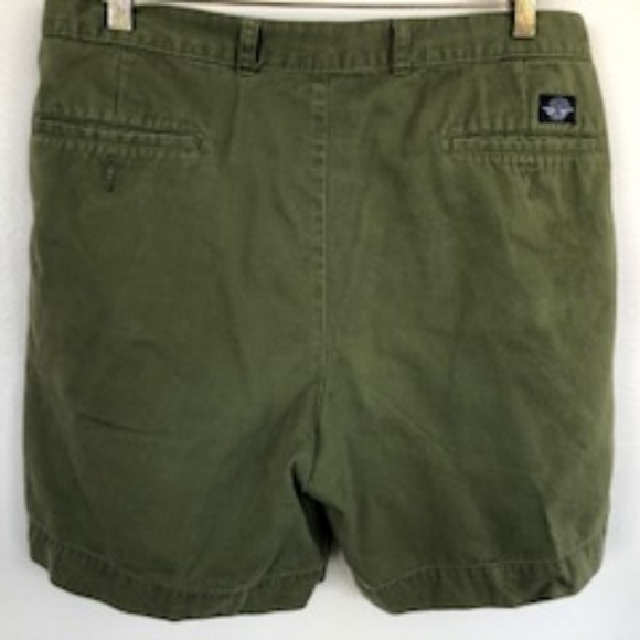 Levi Dockers Shorts - Picture 2 of 2